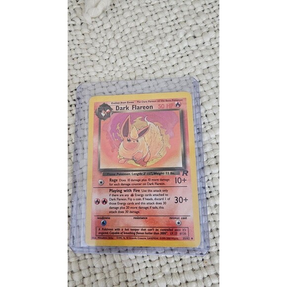 random pokemon card 50 Cards + Double Rare or Better! – Hound Dog Gaming Played (PL) Very used with heavy wear – nostalgic value 50 Random Holo Cards |